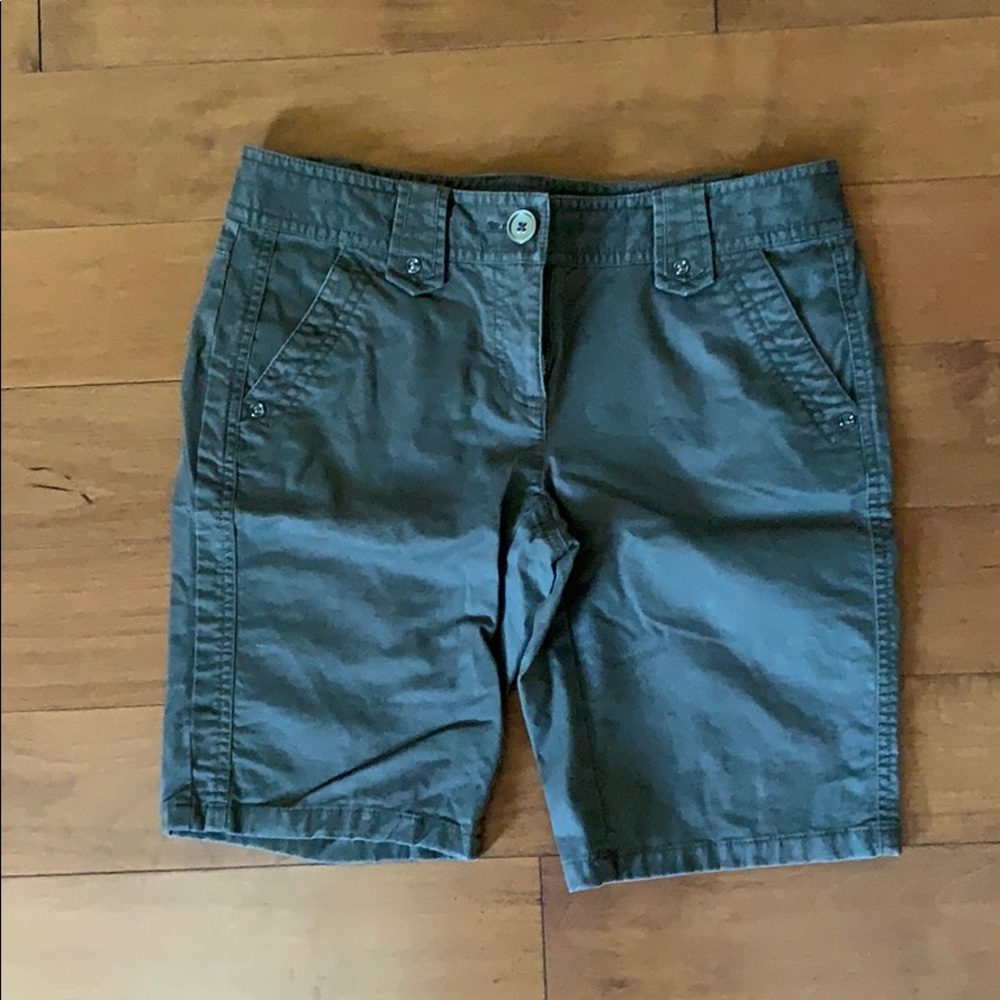 Ann Taylor NWOT shorts